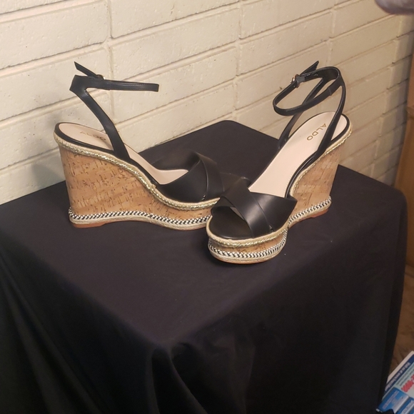 Aldo Shoes - Brand New Aldo Wedge Shoe
